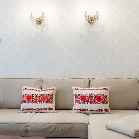 Appartamento Luxury & Antique Charm Budapest Esterno foto